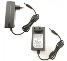 T3810 Адаптер питания AC-DC Adapter 12,6V 1A